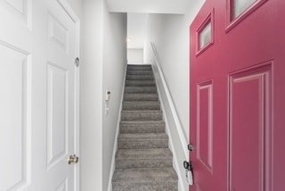 Building Photo - 238 E Gay St