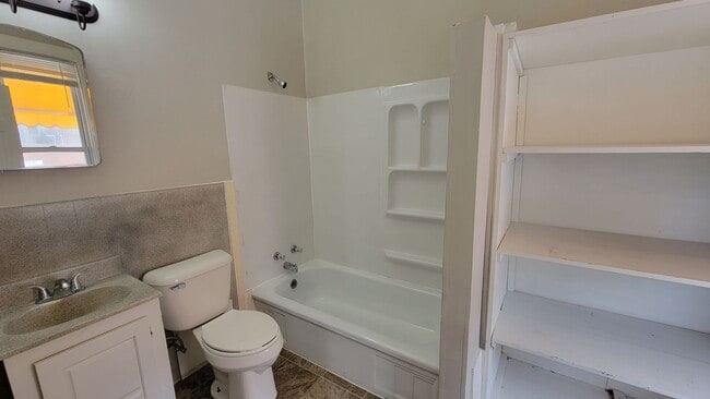 Photo - Vibrant Studio & 1-Bedroom Apartments in the Sought-After Whittier Neighborhood Unit 1