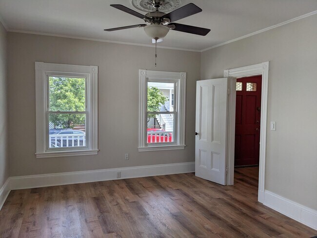 Photo - 56 Clayton St