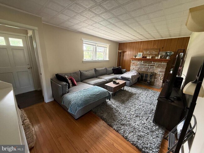 Photo - 507 Evansburg Rd