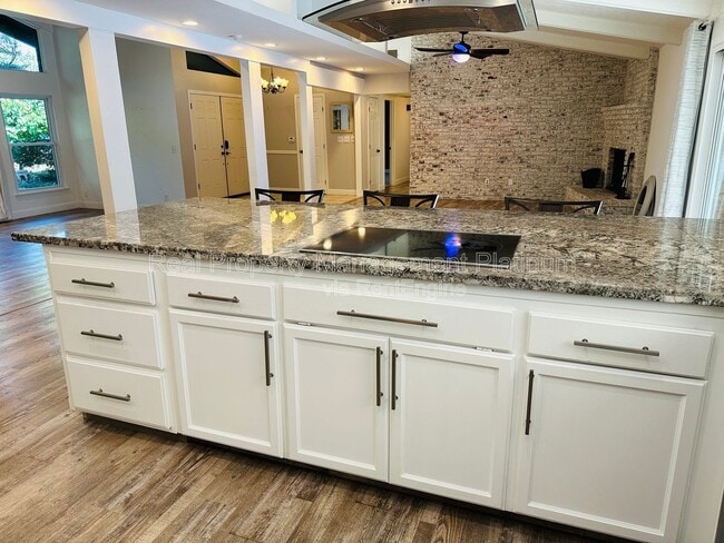 Photo - 9077 N Fowler Ave