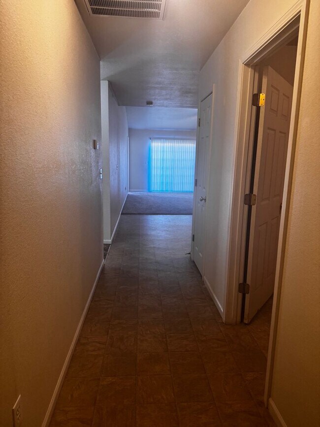 Photo - 20895 Hartsburg Ln Unidad 12