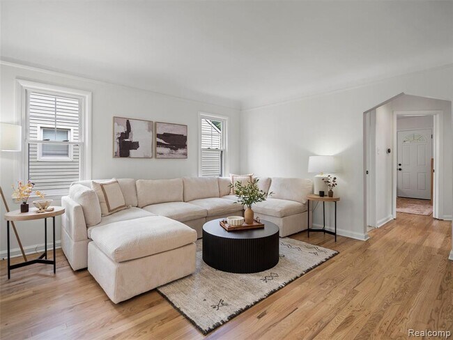 Photo - 1027 S Wilson Ave