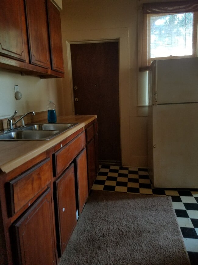 926 E Drexel Ave Unit 1