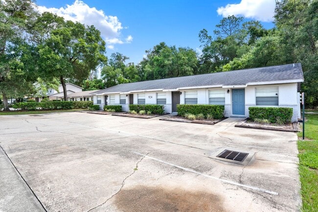 ***Cozy 1 Bedroom Apartment in Orange City - ***Cozy 1 Bedroom Apartment in Orange City Unit 950-D
