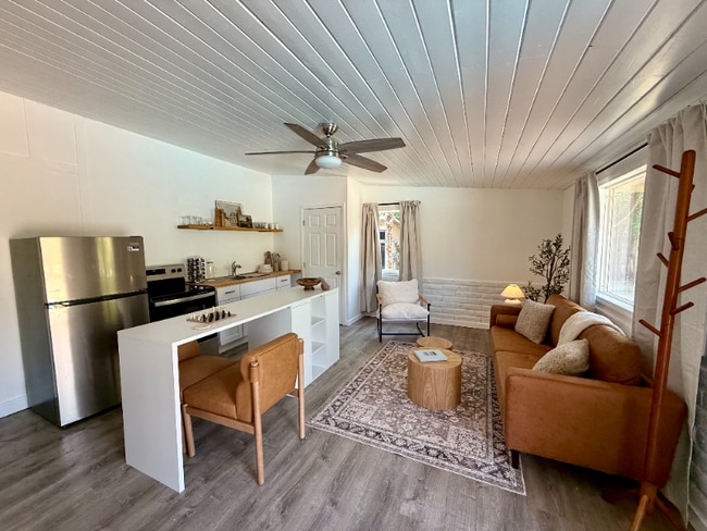 Building Photo - 4552 Alta Mesa Dr Rental