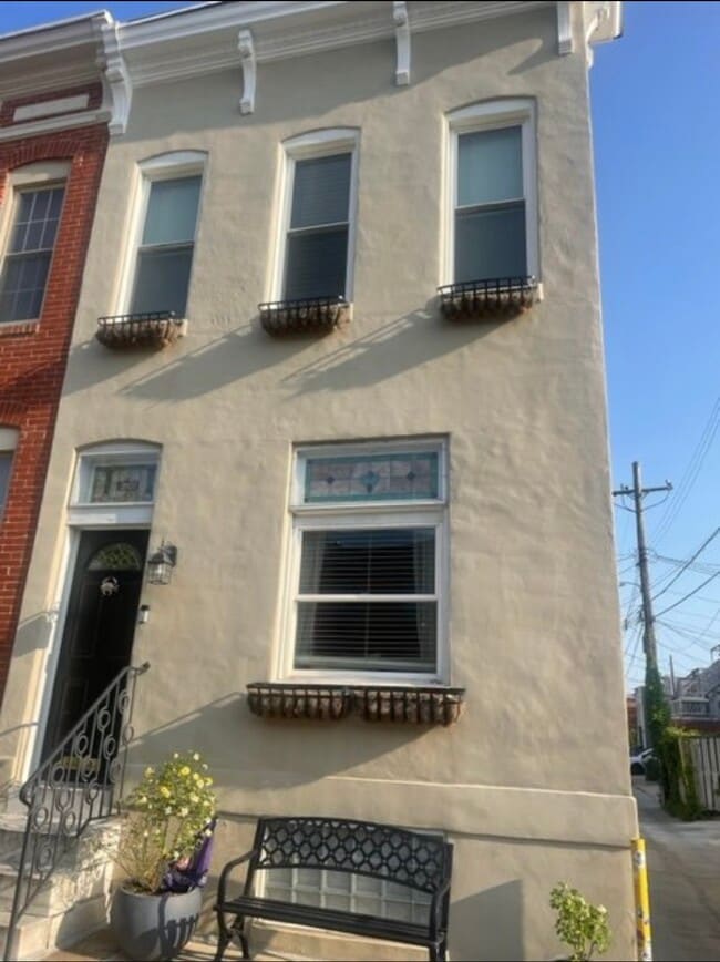 Building Photo - 3101 Fait Ave