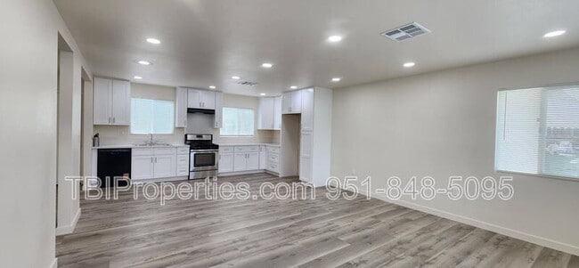 Photo - 1327 Berkeley Dr