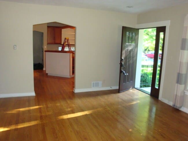 Photo - Charming Westside Cottage in a Premier Location