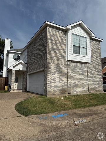 Building Photo - 3826 Brandon Park Dr Rental