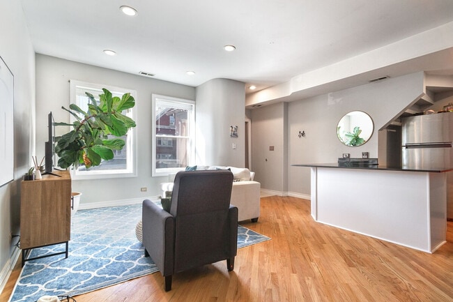 Photo - 3103 N Oakley Ave Unit ID1359765P