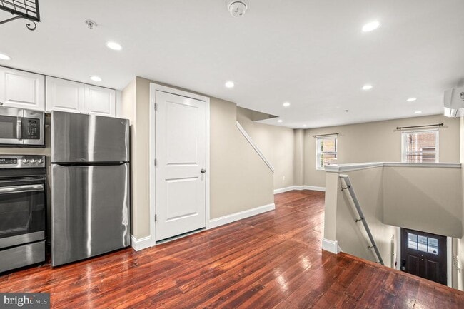 Photo - 980 N Lawrence St