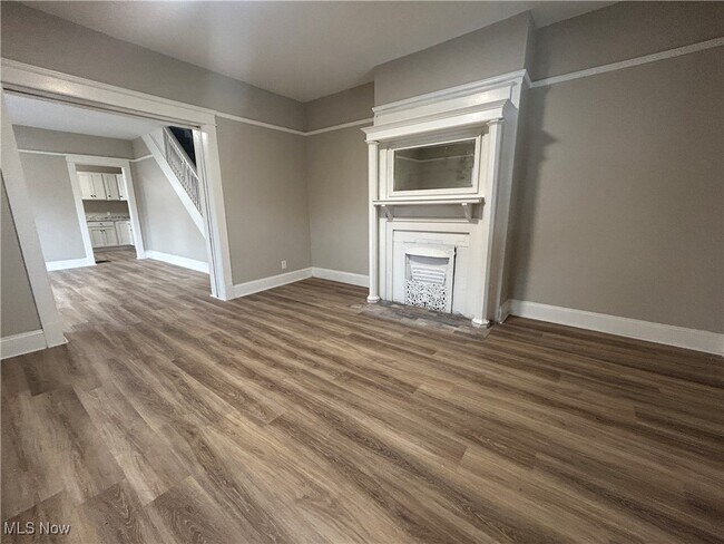 Photo - 7417 Linwood Ave