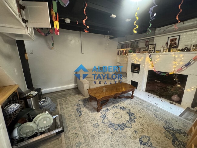Building Photo - 5 Champney Pl Unit 1 Rental
