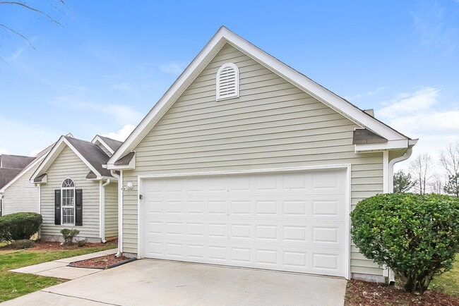 Photo - 4935 River Overlook Way