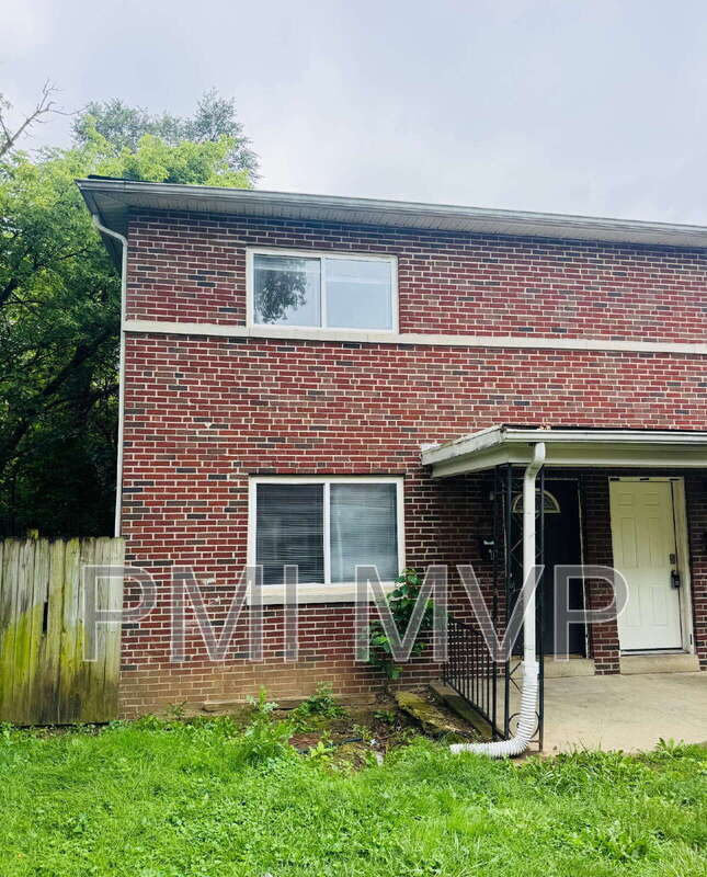 Building Photo - 830 S Harris Ave Unit D Rental