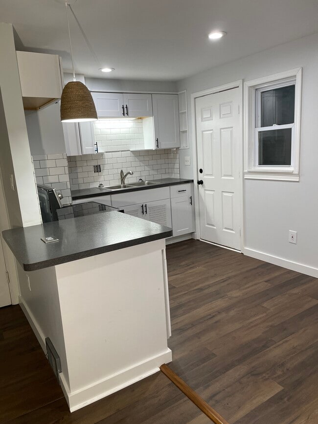 Building Photo - 101 Montfort Dr Unit 2