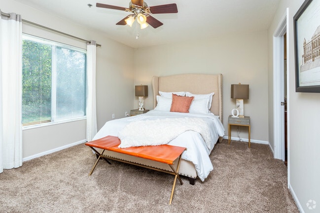 2BR, 2BA - 1,294 SF Forestwood