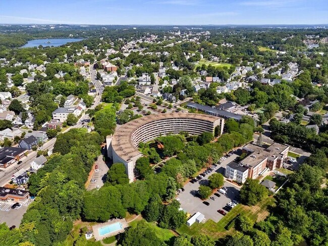 Photo - 200 Swanton St