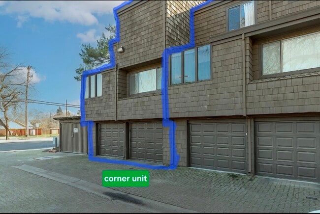 Building Photo - 501 Rose Ave