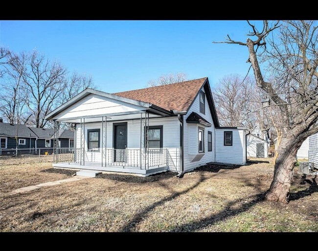 405 Newton St