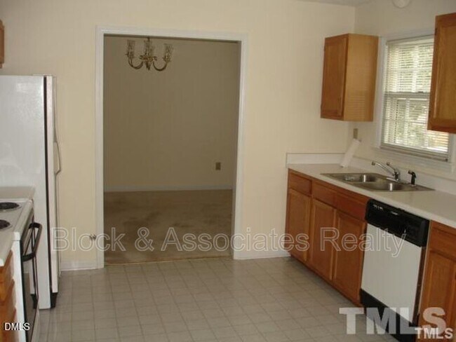 311 Wax Myrtle Ct
