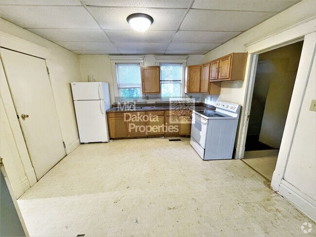 Building Photo - 310 S Edmunds St Rental