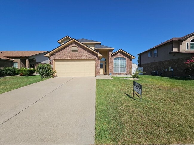Building Photo - 5311 Bridgewood Dr