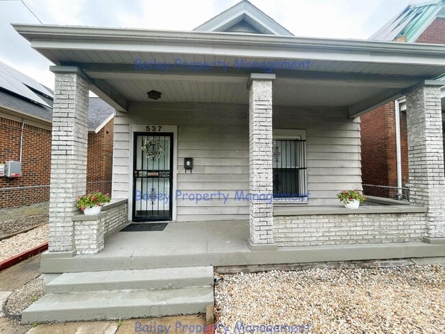Building Photo - 537 E Oak St Rental
