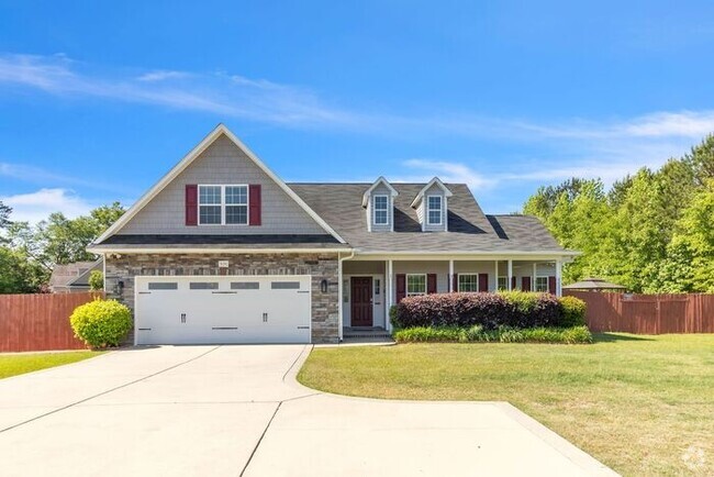 Building Photo - Updated 4-Bedroom Home on Over 1 Acre