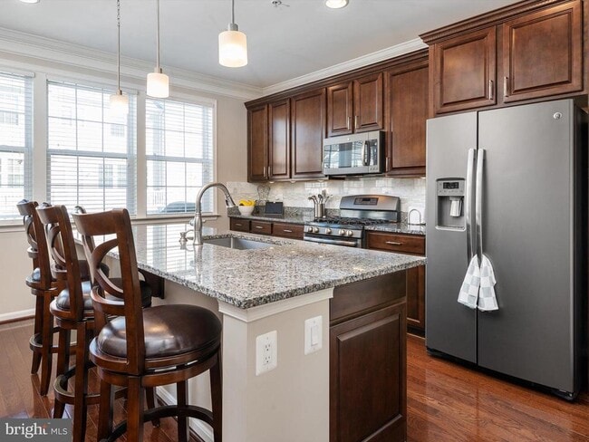 Photo - 1047 Ironwood Ln