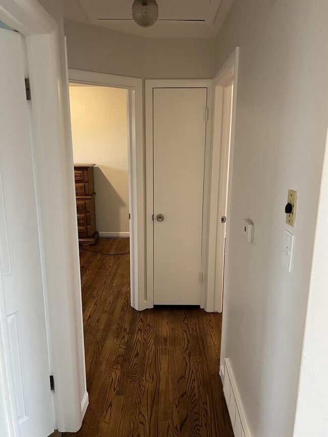 Photo - 100 S Kendall St