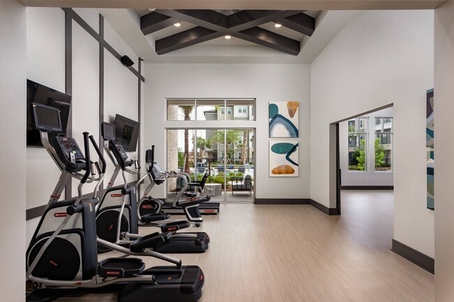 Flex - Fitness Center