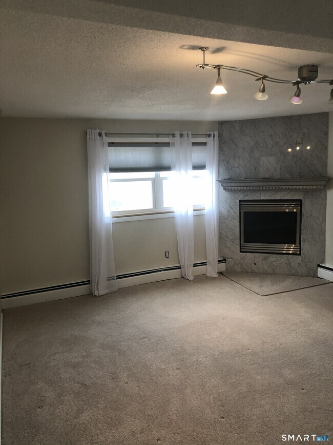Photo - 311 Racebrook Rd