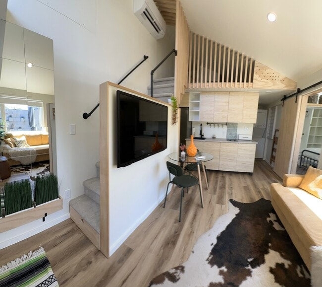 7044 McLaren Ave Unit 7044