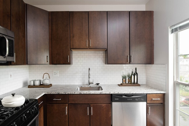 Photo - The Courts of Devon