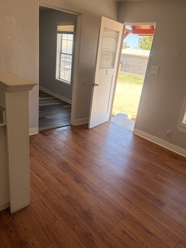 Photo - 2021 E Louise Ave Unit 3