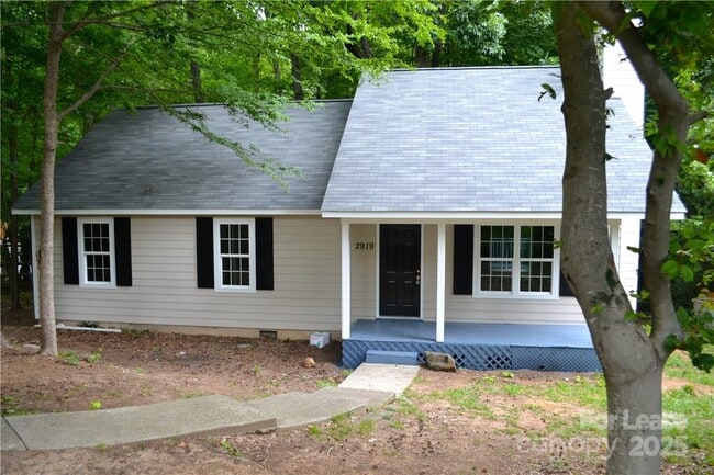Building Photo - 2919 Archdale Dr Rental