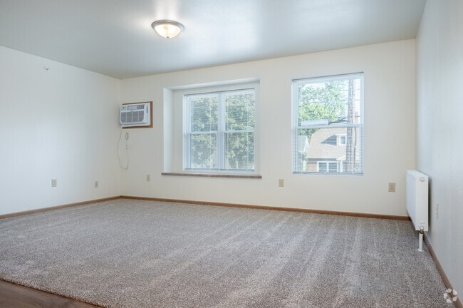 1BR, 1BA - 716SF - Living Room