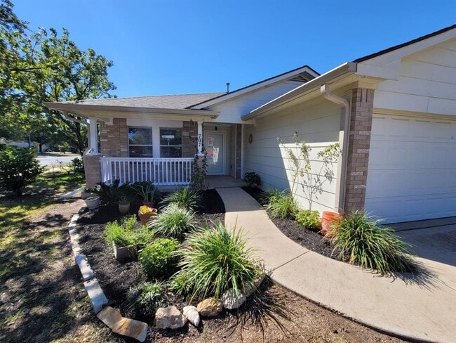 Photo - 707 Windledge Dr