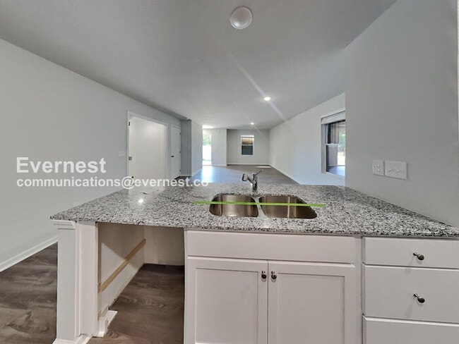 Photo - 4233 Park Ave