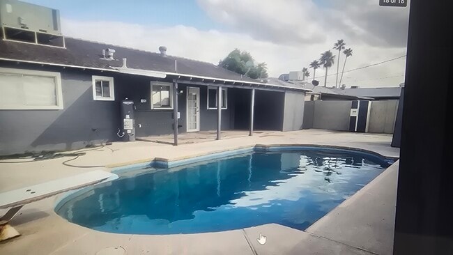 Photo - 506 N Hunt Dr