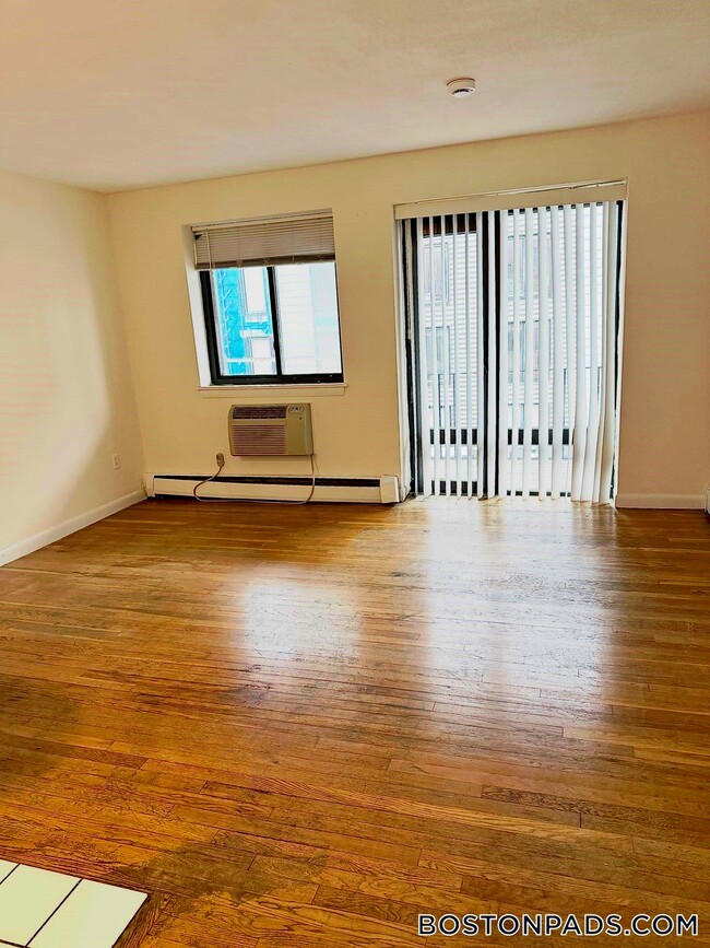 1027 Commonwealth Ave Unit 23