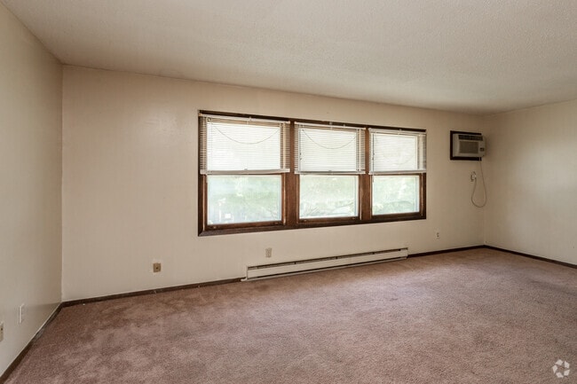 2BR - Living Room - Magnolia Manor Apartments and Townhomes