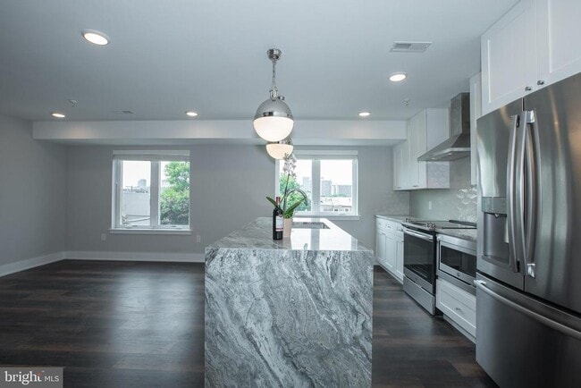 Photo - 817 N 20th St Unit 13