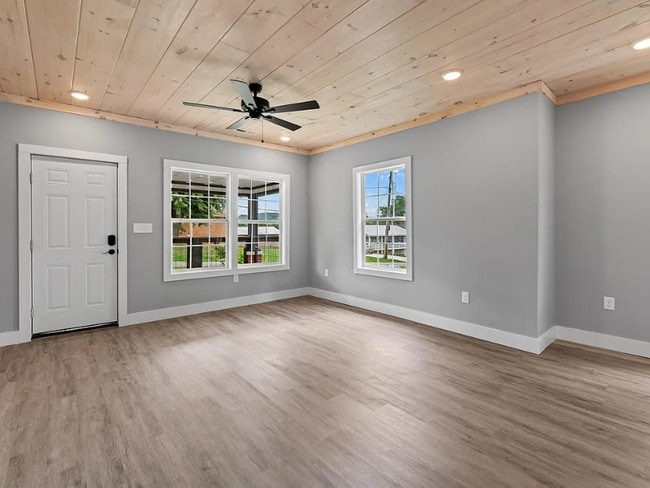 Photo - 545 6th St Unit 545 6th street