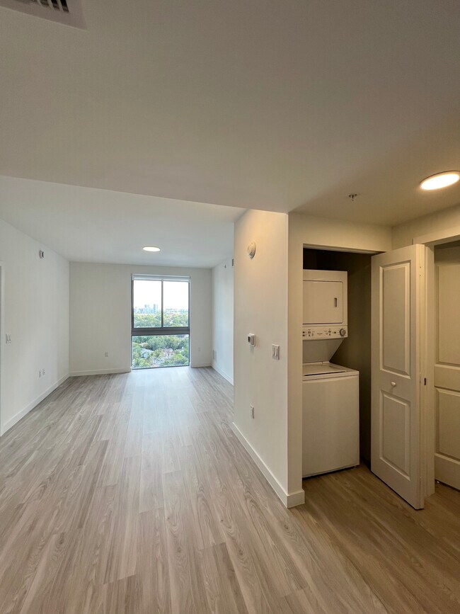 Photo - 1420 NW 33rd St Unit B3