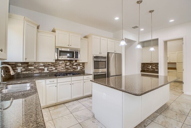 Photo - 237 E Lynx Pl