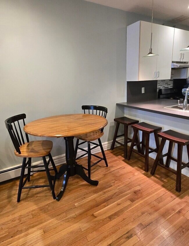 Photo - 129 Clinton St Unit 3