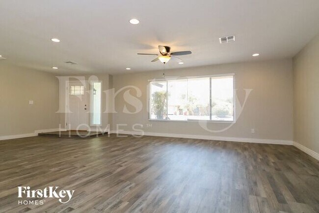 Photo - 4717 W Echo Ln